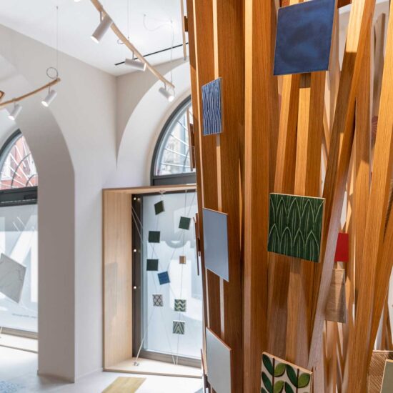 ragno showroom milano 007.jpg